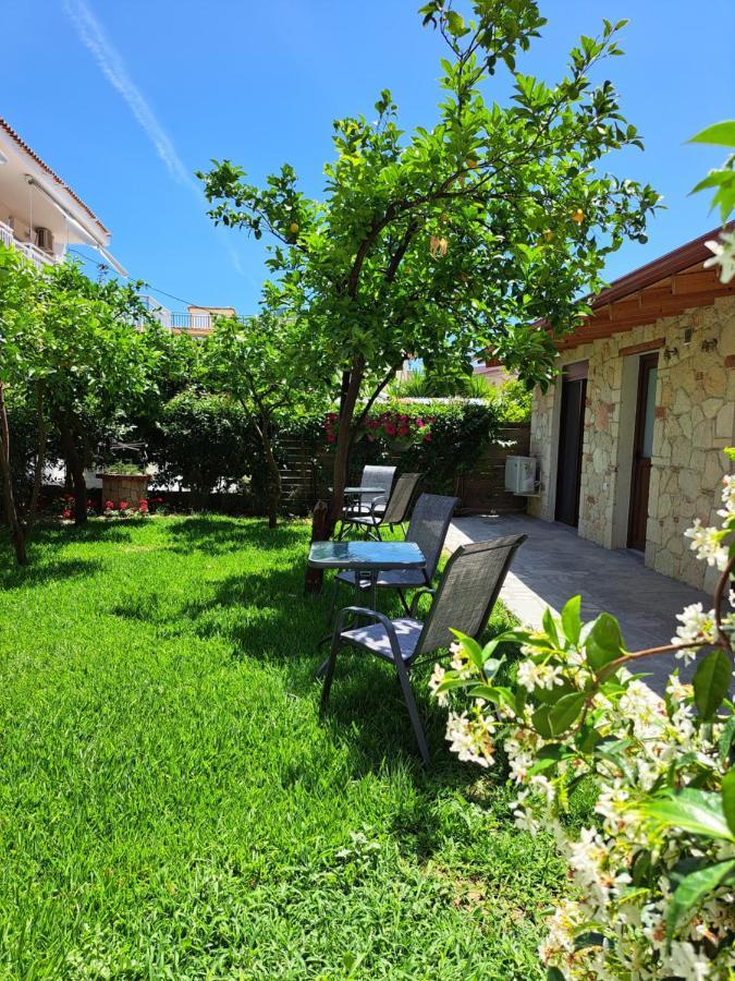 Citrus Garden Apartment Неа Скиони Екстериор снимка